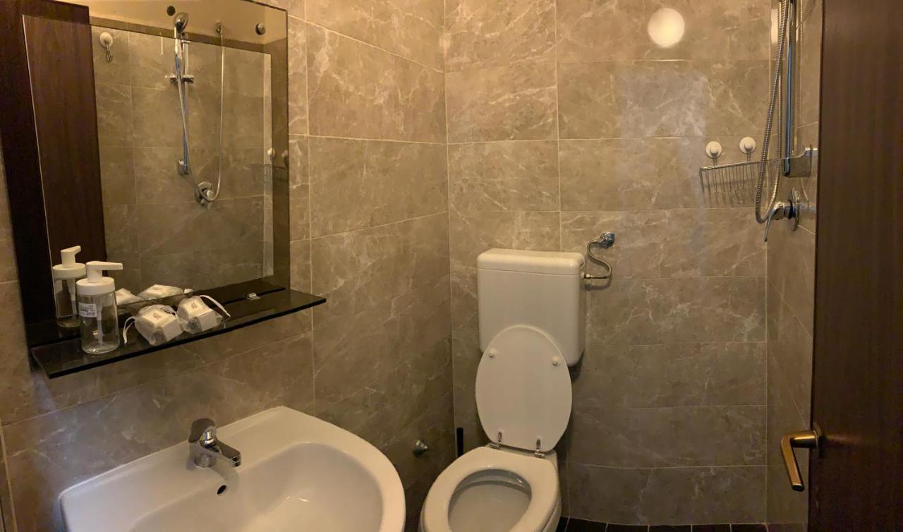 Hotel Neyra Beach Ріміні Екстер'єр фото